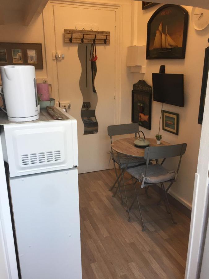 Apartament Studette Tiny House De L Eglise 12 M2 Ault Zewnętrze zdjęcie
