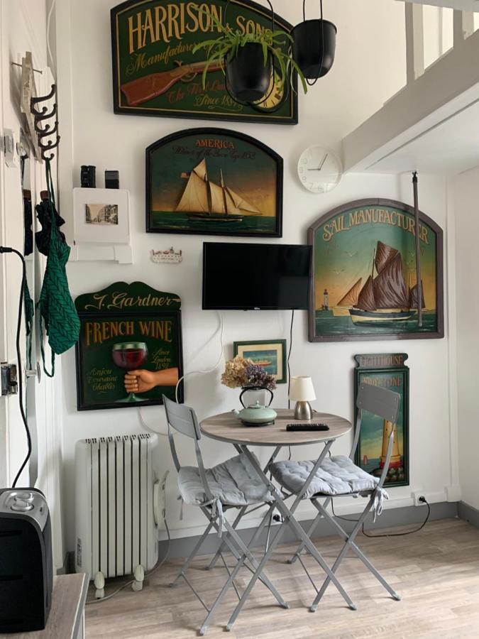 Apartament Studette Tiny House De L Eglise 12 M2 Ault Zewnętrze zdjęcie
